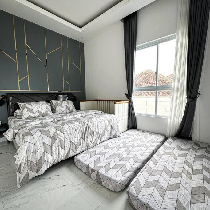 Villa 55 With Pool, Karaoke And Rooftop Bogor Zewnętrze zdjęcie