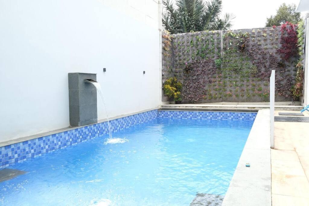 Villa 55 With Pool, Karaoke And Rooftop Bogor Zewnętrze zdjęcie