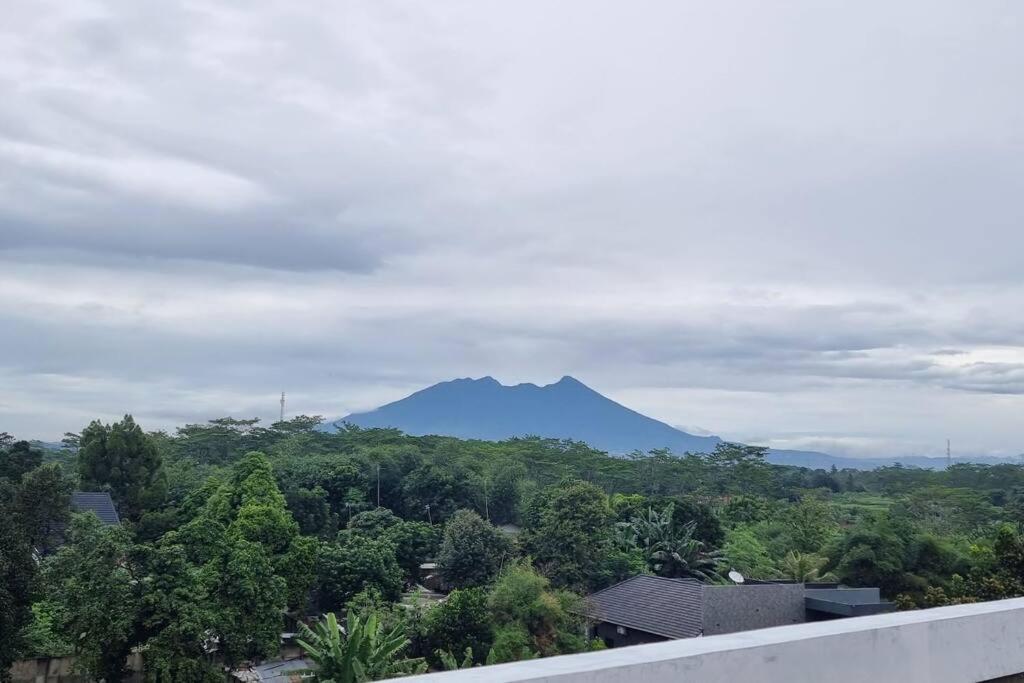 Villa 55 With Pool, Karaoke And Rooftop Bogor Zewnętrze zdjęcie