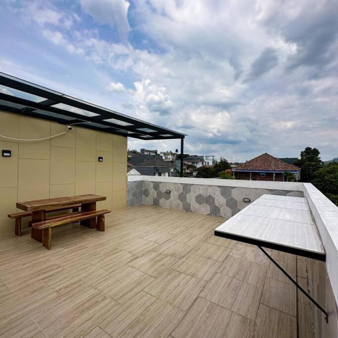 Villa 55 With Pool, Karaoke And Rooftop Bogor Zewnętrze zdjęcie